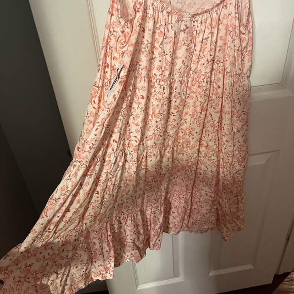 Old Navy Sun dress with pockets - Picture 4 of 5